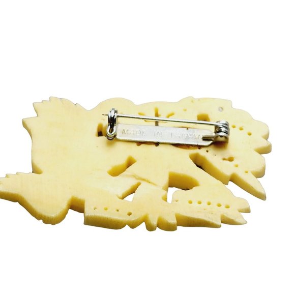 Vintage Signed Taiwan Celluloid? Carved Asian Bird Motif Brooch (A1167) - Picture 5 of 5